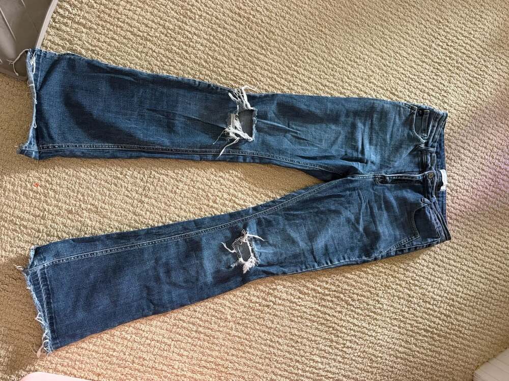 KanCan Los Angeles 2003 Women's Medium Wash Distressed Hem Split Hem Denim Jeans
